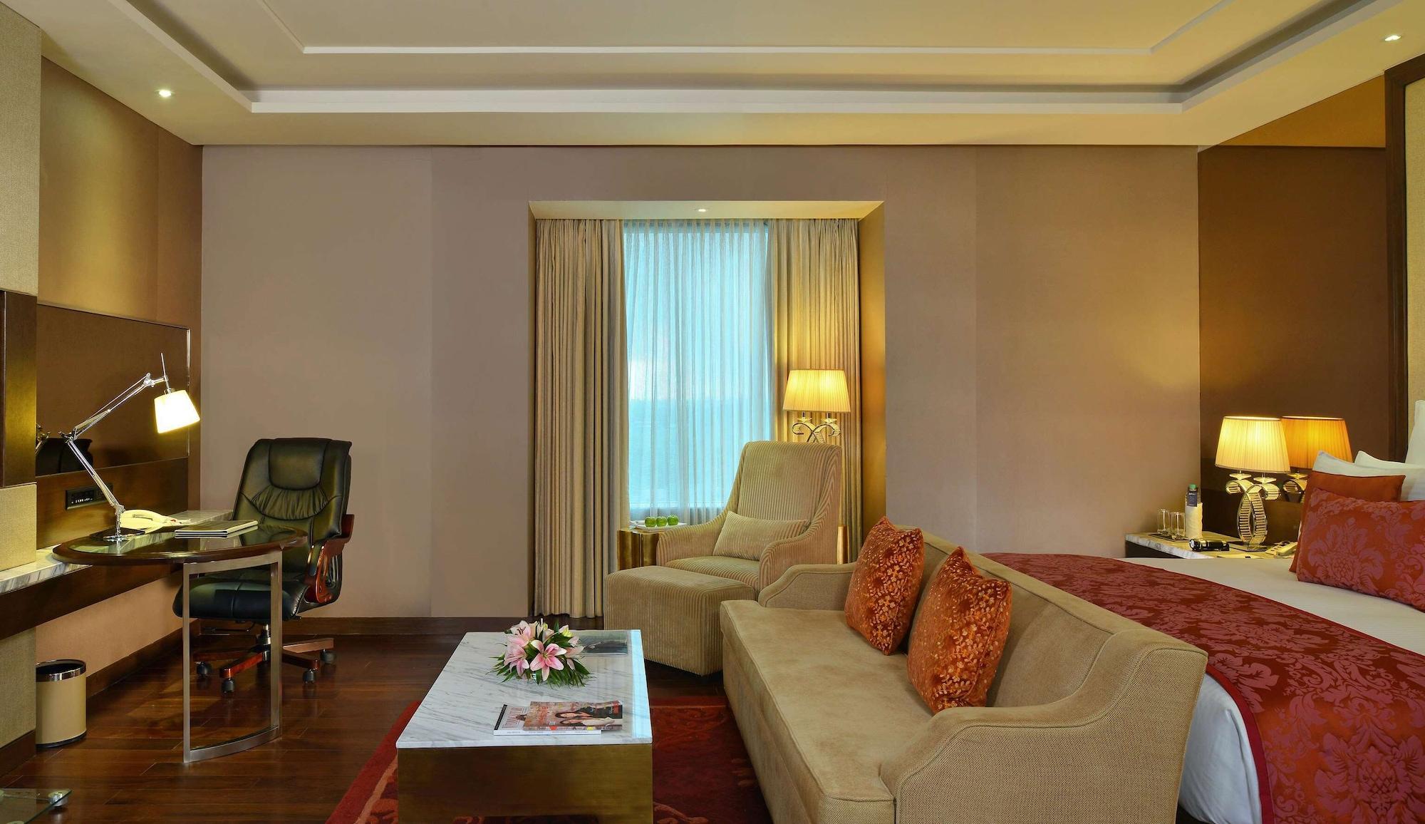 Radisson Blu Jaipur Hotel Buitenkant foto