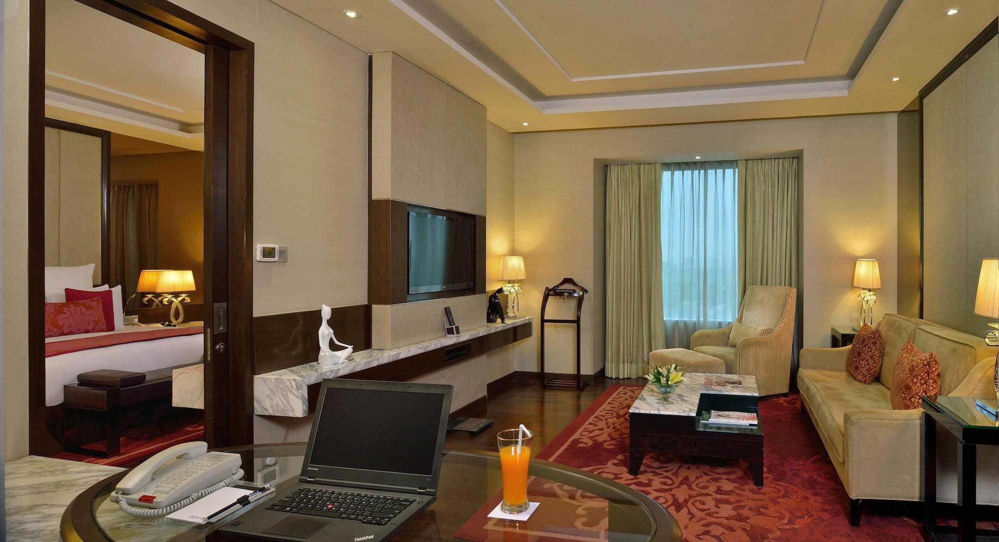 Radisson Blu Jaipur Hotel Buitenkant foto
