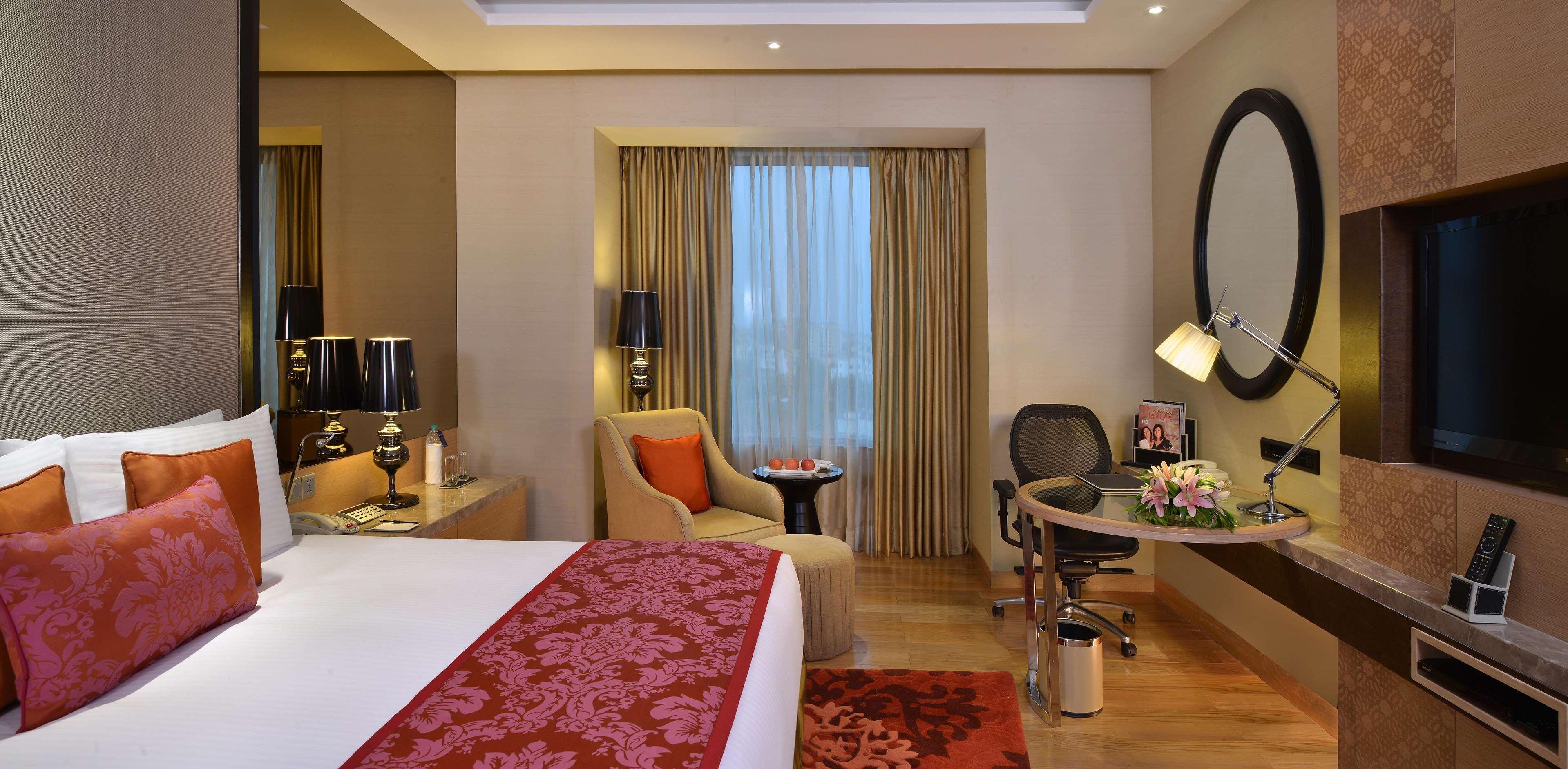 Radisson Blu Jaipur Hotel Buitenkant foto