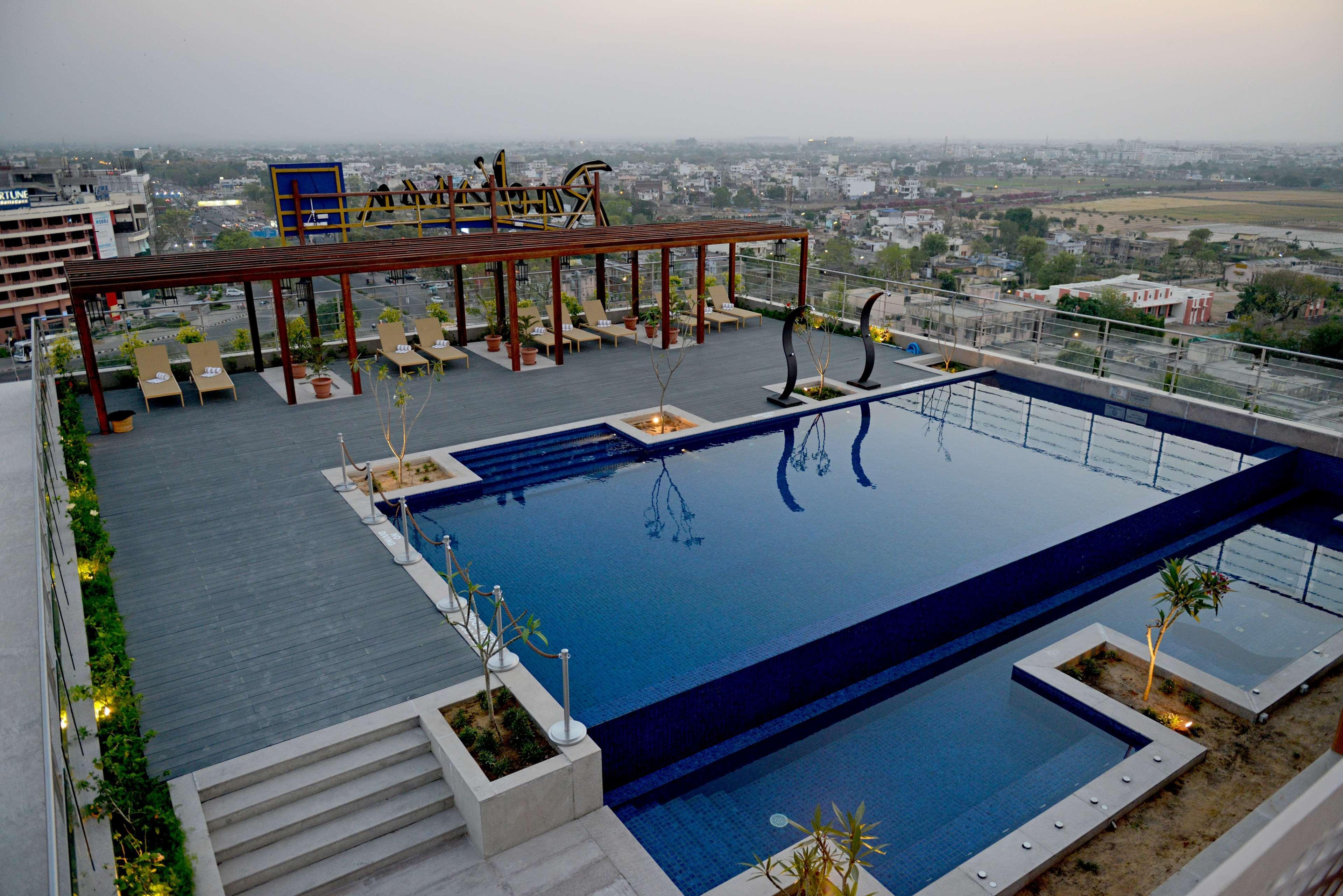 Radisson Blu Jaipur Hotel Buitenkant foto