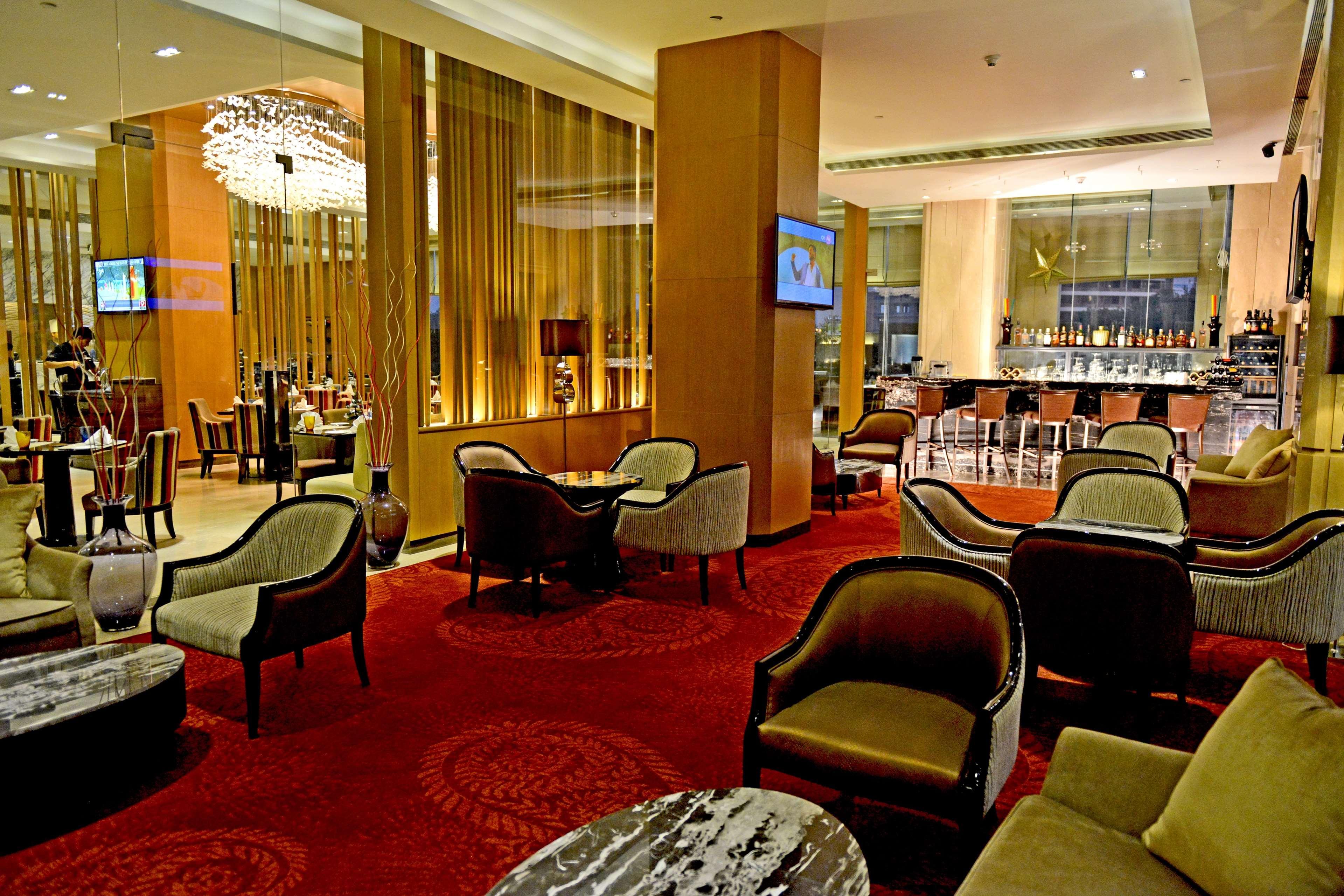 Radisson Blu Jaipur Hotel Restaurant foto