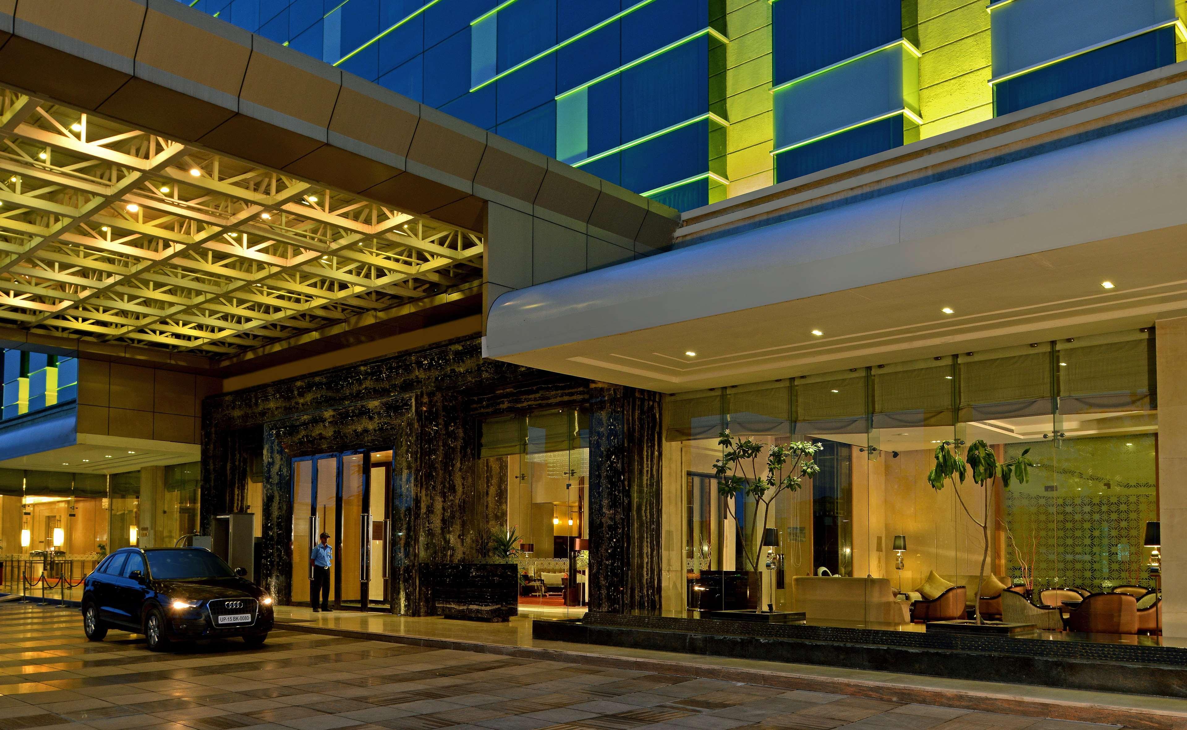 Radisson Blu Jaipur Hotel Buitenkant foto