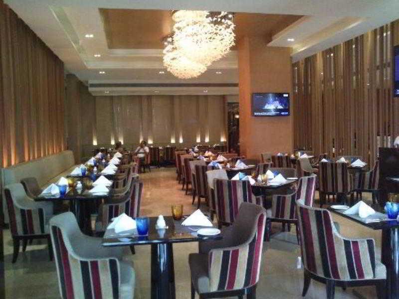 Radisson Blu Jaipur Hotel Buitenkant foto