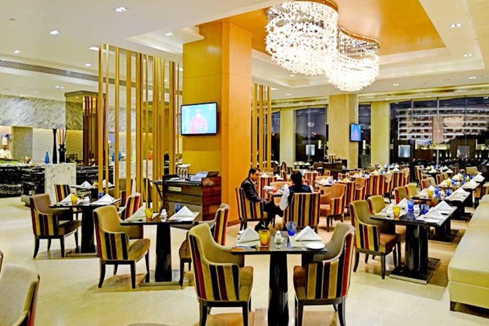 Radisson Blu Jaipur Hotel Buitenkant foto