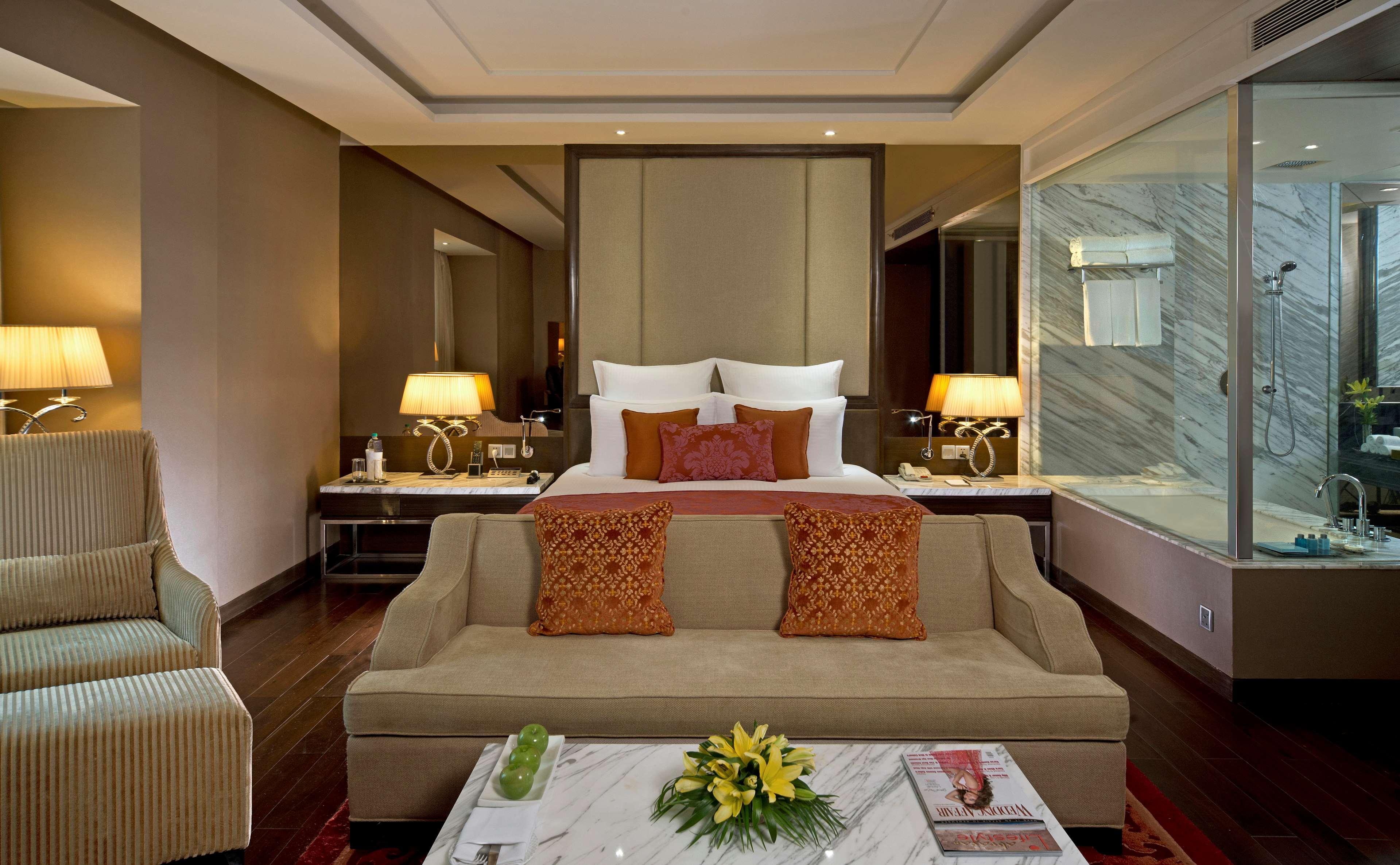 Radisson Blu Jaipur Hotel Buitenkant foto