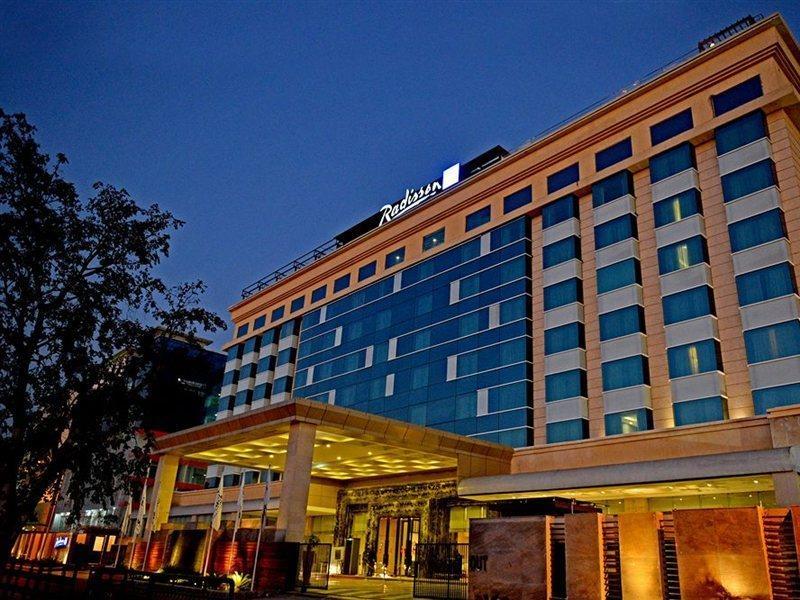 Radisson Blu Jaipur Hotel Buitenkant foto